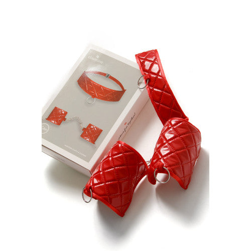 Obsessive Hunteria Red cuffs with choker