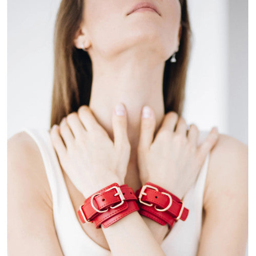 NAUGHTY TOYS red leather 3-D wrist restrains cuffs O-S